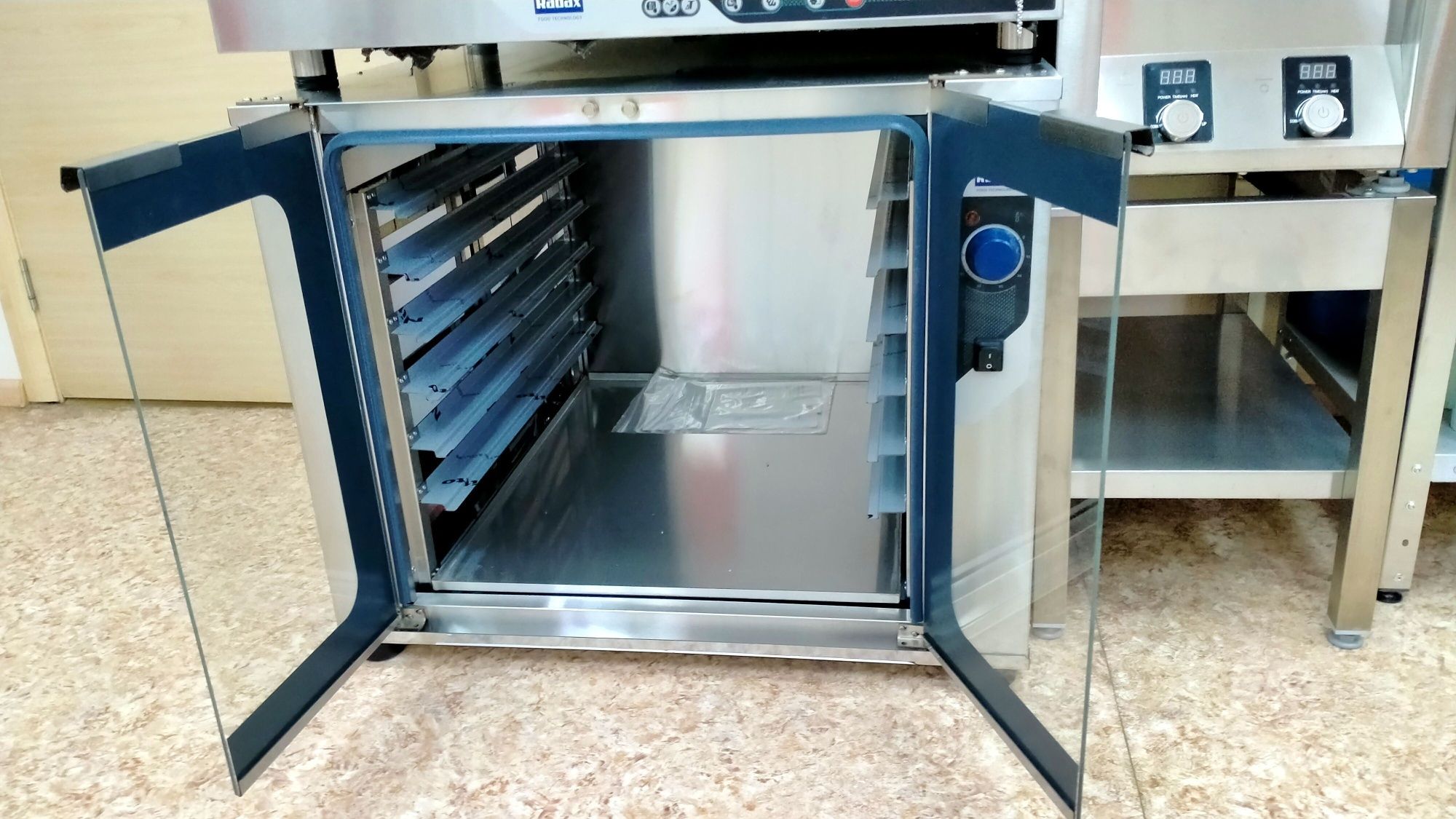 Расстоечный шкаф RADAX PS812M